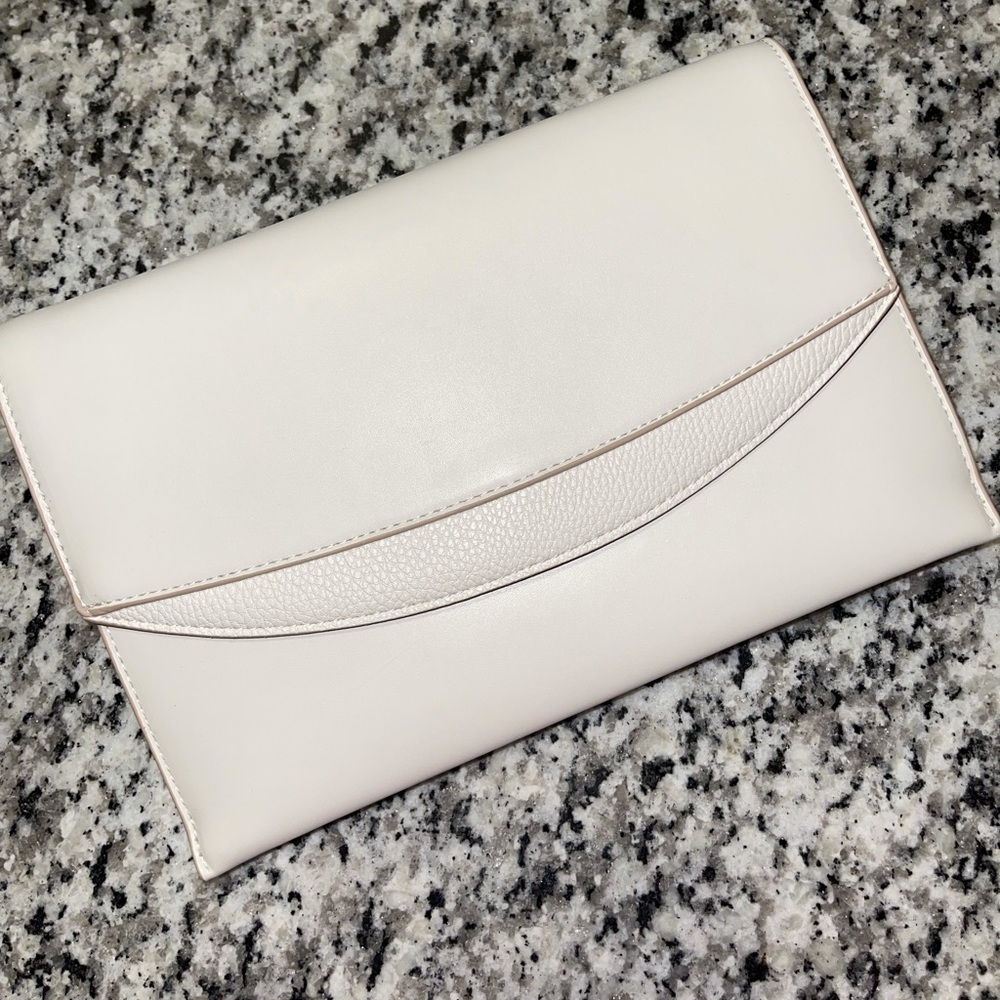 A New Day White Clutch. NWOT